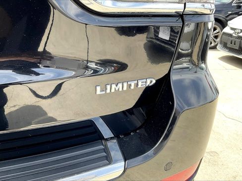 Used 2017 Jeep Grand Cherokee Limited image 7