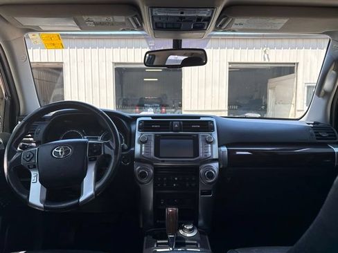 Used 2014 Toyota 4Runner Limited AWD/4WD image 17