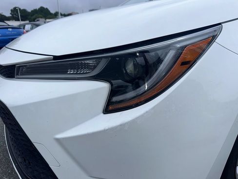 Used 2020 Toyota Corolla LE FWD image 9