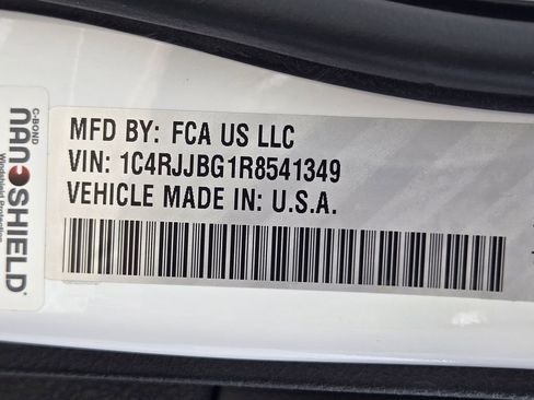 Used 2024 Jeep Grand Cherokee L Limited w/ Black Appearance Package RWD image 34