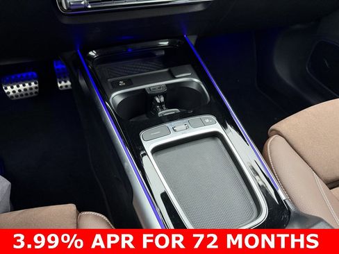 Used 2024 Mercedes-Benz GLB 35 AMG 4MATIC image 23