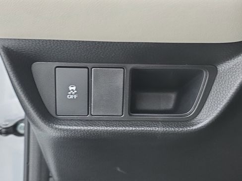 New 2026 Honda HR-V LX image 25