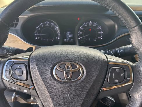 Used 2016 Toyota Avalon XLE image 12