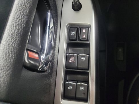 Used 2017 Subaru Crosstrek 2.0i Limited image 27