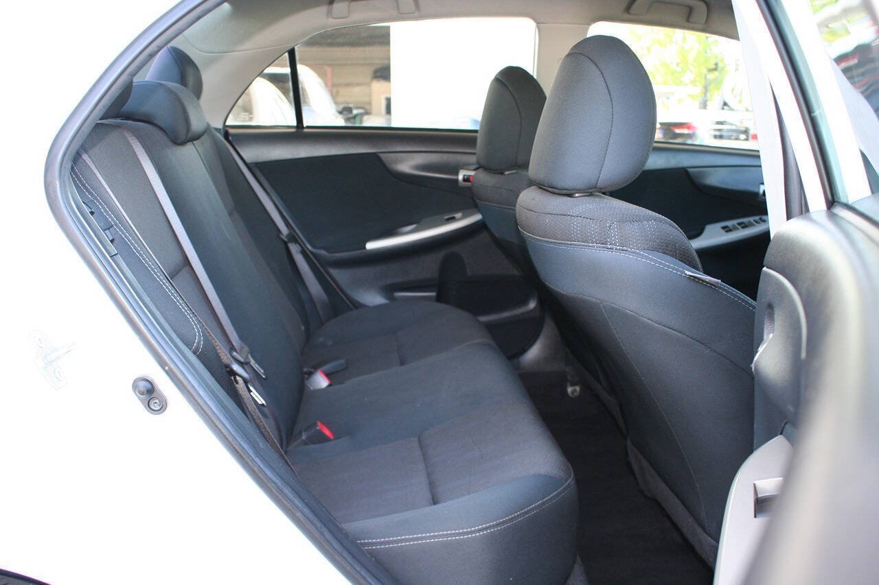 Used 2013 Toyota Corolla S FWD image 20
