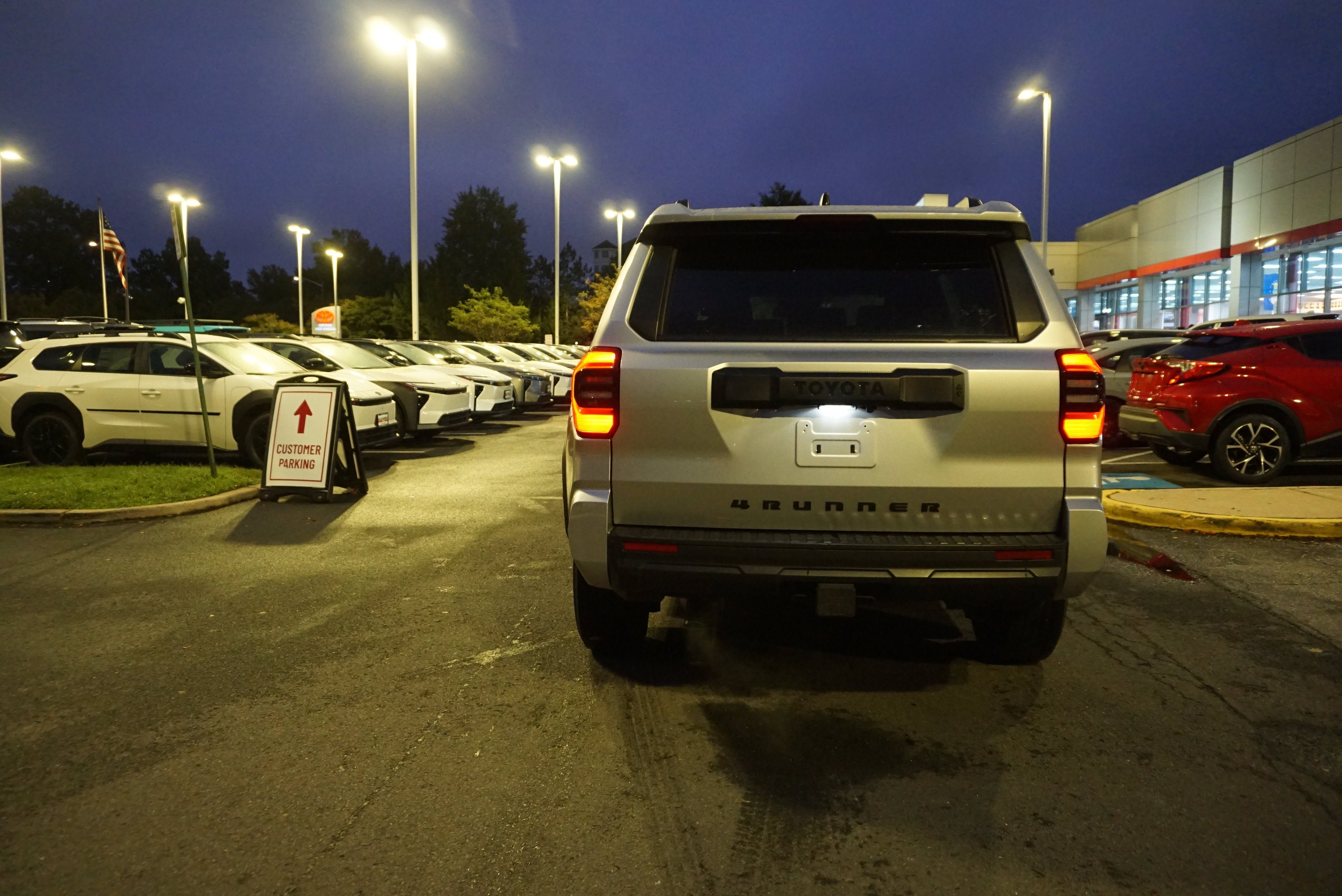 Used 2025 Toyota 4Runner SR5 AWD/4WD image 5