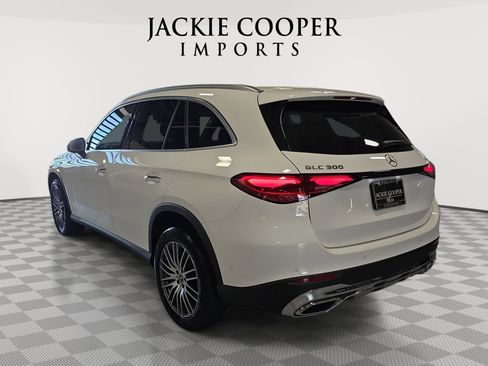 Certified 2025 Mercedes-Benz GLC 300 4MATIC image 7