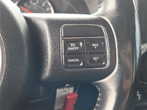 Certified 2018 Jeep Wrangler Sport image 27