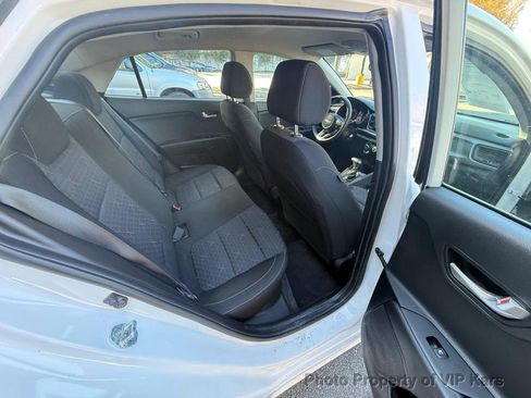Used 2022 Kia Rio LX image 10