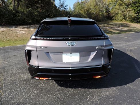 New 2026 Cadillac Lyriq Premium Luxury image 6