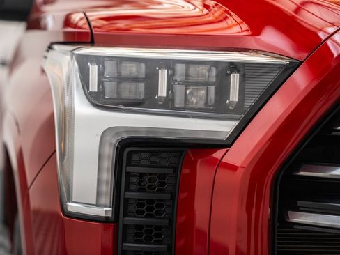 Used 2024 Toyota Tundra Capstone AWD/4WD image 14