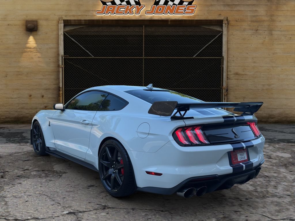 Used 2021 Ford Mustang Shelby GT500 w/ Carbon Fiber Track Pack RWD image 7