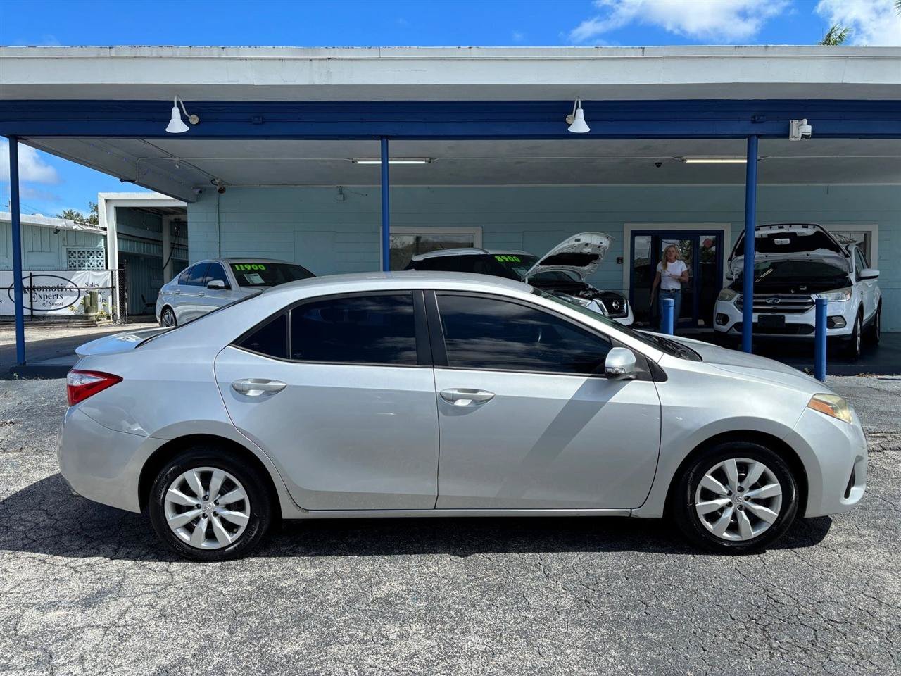 Used 2015 Toyota Corolla S FWD image 6