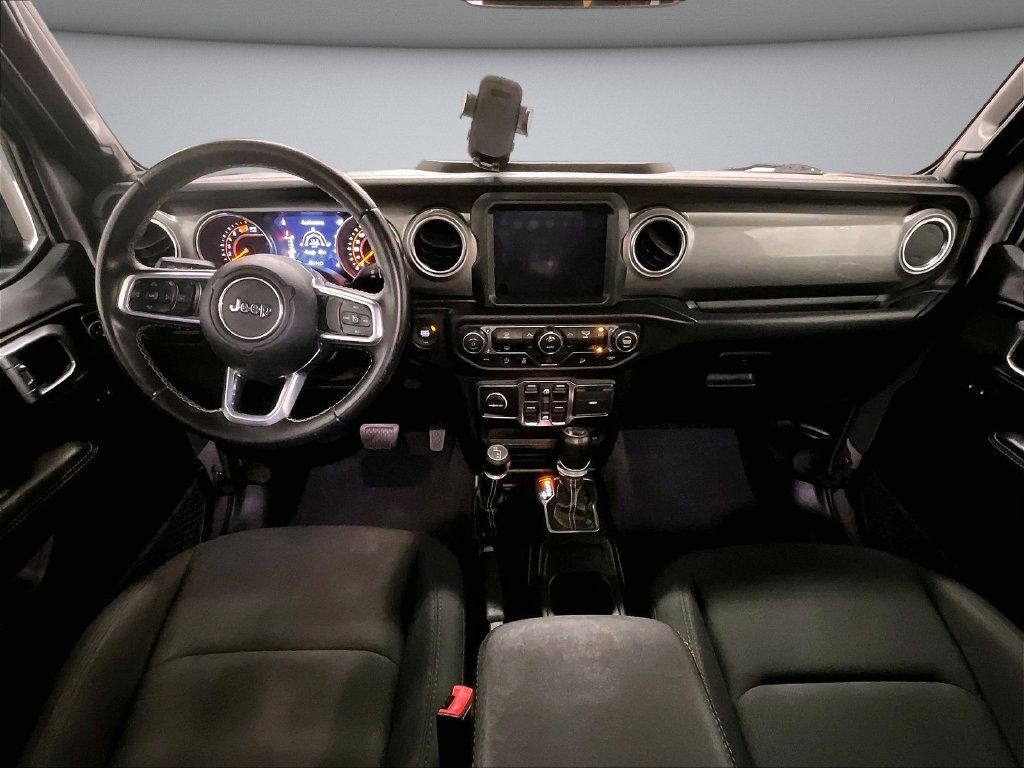 Used 2019 Jeep Wrangler Unlimited Sahara AWD/4WD image 7