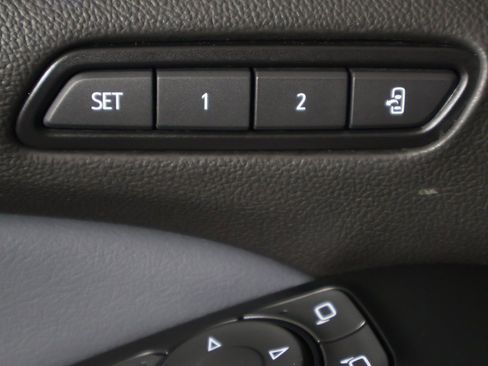 Used 2024 Buick Enclave Premium image 41