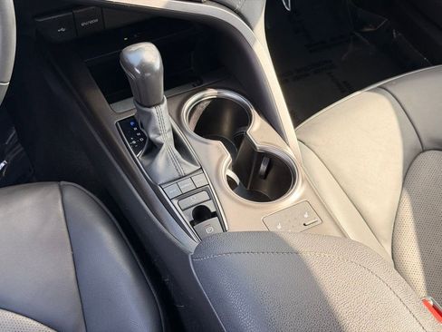 Used 2024 Toyota Camry XSE FWD image 16