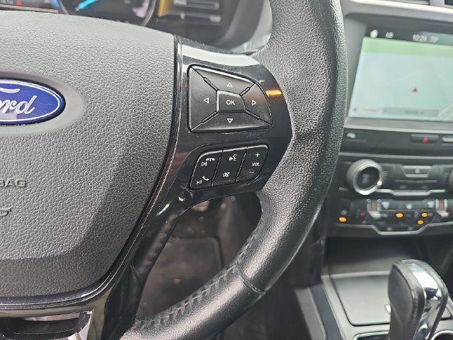 Used 2017 Ford Explorer XLT w/ Equipment Group 202A AWD/4WD image 20