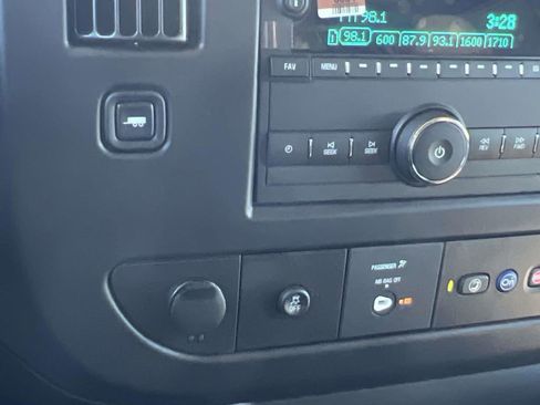 New 2025 Chevrolet Express 2500 Work Van w/ Communications Package image 18