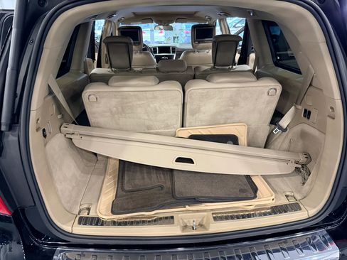 Used 2014 Mercedes-Benz GL 450 4MATIC image 33