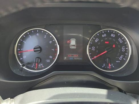 Used 2020 Toyota RAV4 XLE Premium AWD/4WD image 21
