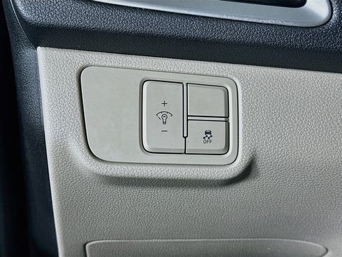 Used 2018 Hyundai Accent SE FWD image 17