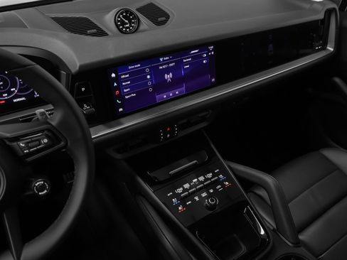 New 2026 Porsche Cayenne S image 36