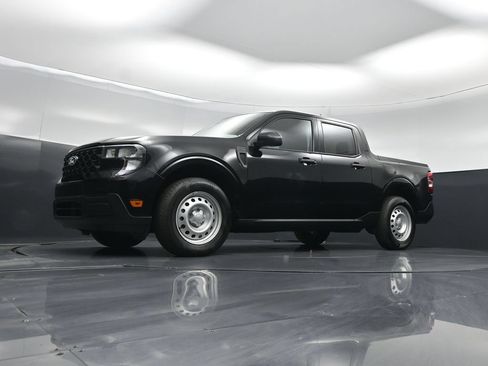 Used 2025 Ford Maverick XL FWD image 38