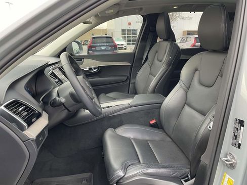 Used 2025 Volvo XC90 B6 Ultra w/ Protection Package Premier image 9
