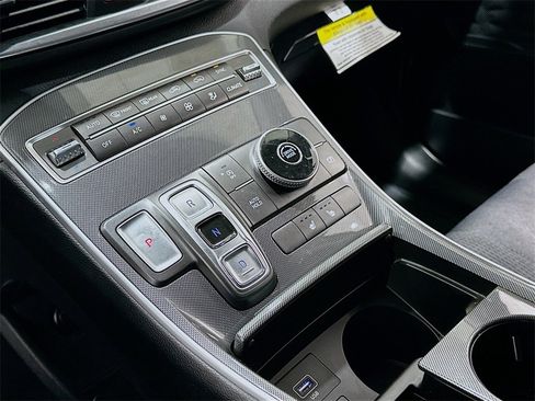 Used 2022 Hyundai Santa Fe XRT image 17