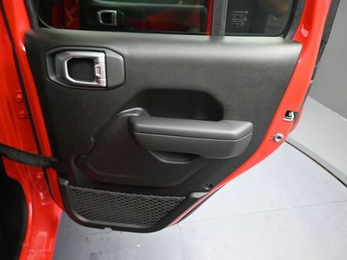 Used 2024 Jeep Wrangler Unlimited Sport AWD/4WD image 23