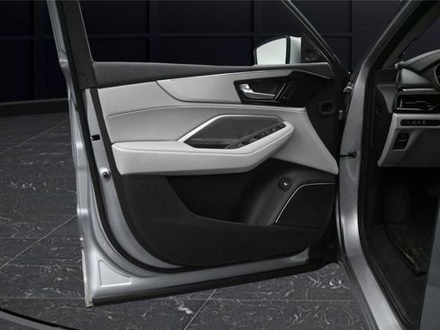 Certified 2026 Acura MDX FWD w/ Technology Package image 11