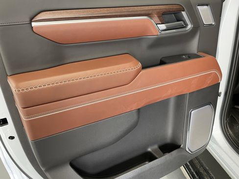 New 2026 GMC Sierra 1500 Denali Ultimate AWD/4WD image 7