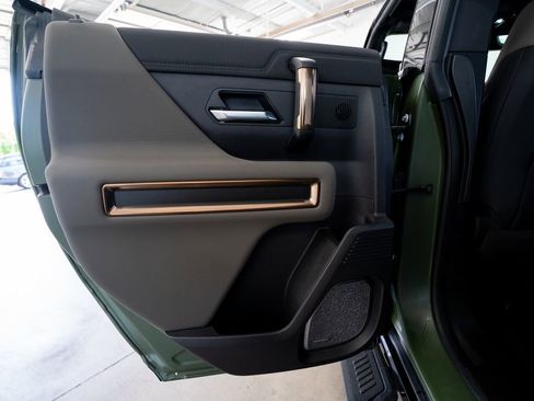 Used 2025 GMC Hummer EV 3X AWD/4WD image 43
