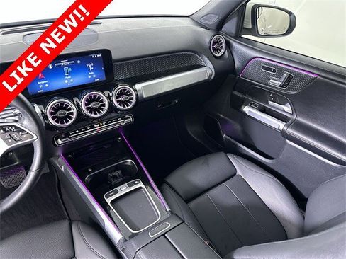 Used 2024 Mercedes-Benz GLB 250 4MATIC image 35