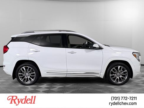 Used 2023 GMC Terrain Denali AWD/4WD image 6
