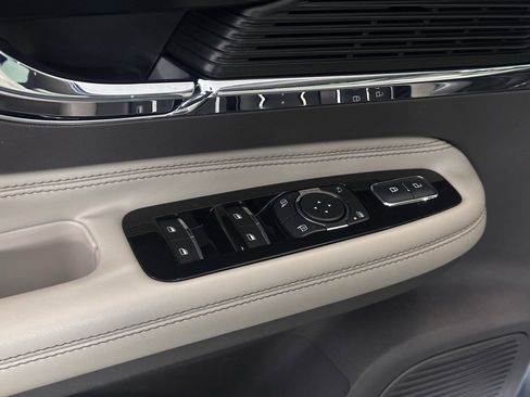 Used 2021 Lincoln Corsair AWD w/ Equipment Group 101A image 15