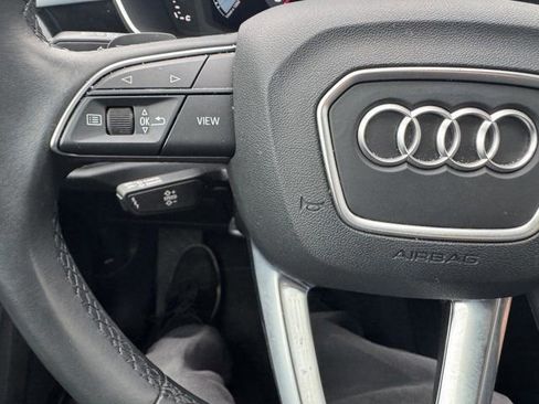 Used 2023 Audi Q3 2.0T Premium w/ Black Optic Sport Package image 22