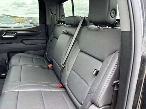 Used 2024 GMC Sierra 1500 Elevation w/ Elevation Premium Package AWD/4WD image 18