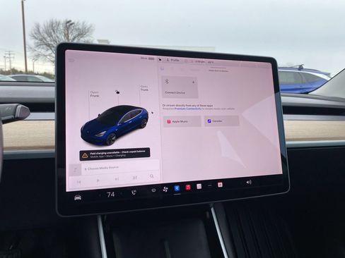 Used 2018 Tesla Model 3 Long Range image 19