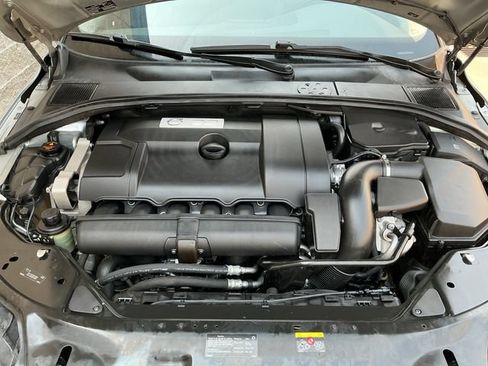 Used 2010 Volvo XC70 3.2 AWD/4WD image 23