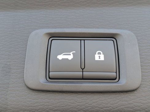 New 2025 Mitsubishi Outlander SEL image 13