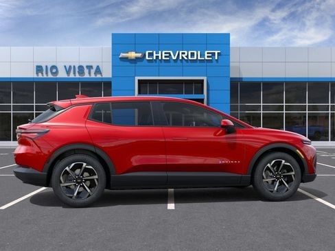 New 2026 Chevrolet Equinox EV LT FWD image 30