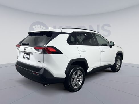 Used 2025 Toyota RAV4 XLE FWD image 11