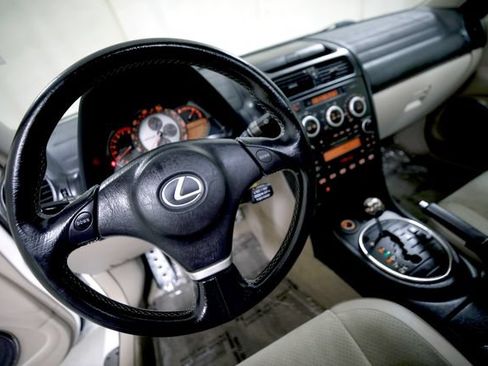 Used 2004 Lexus IS 300 RWD image 7