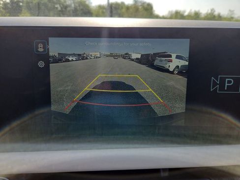 Used 2025 Hyundai Tucson SE image 17