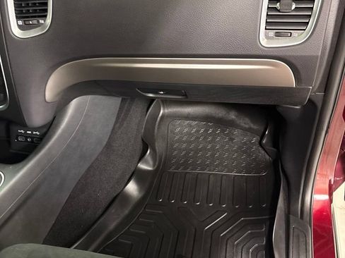 Used 2019 Dodge Durango SXT w/ 3rd Row Seating Group RWD image 27