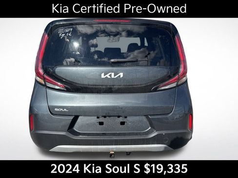 Certified 2024 Kia Soul S image 5