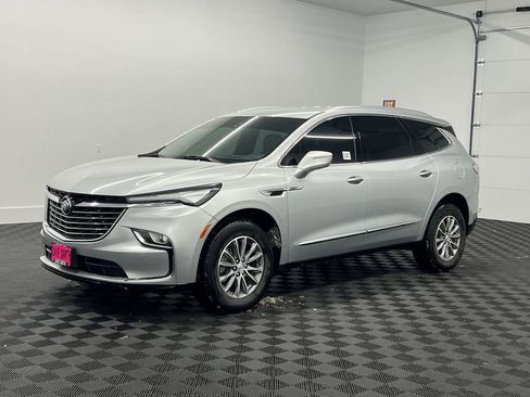 Used 2022 Buick Enclave Premium image 1