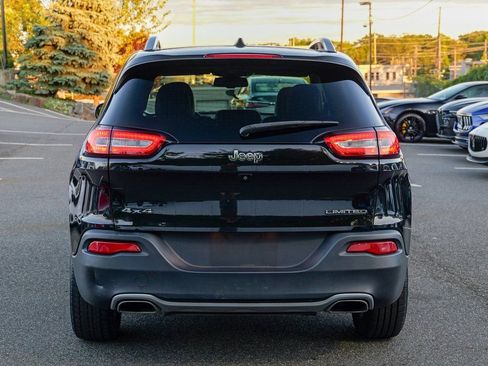 Used 2017 Jeep Cherokee Limited image 6