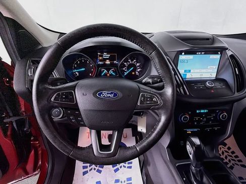 Used 2018 Ford Escape SEL AWD/4WD image 11
